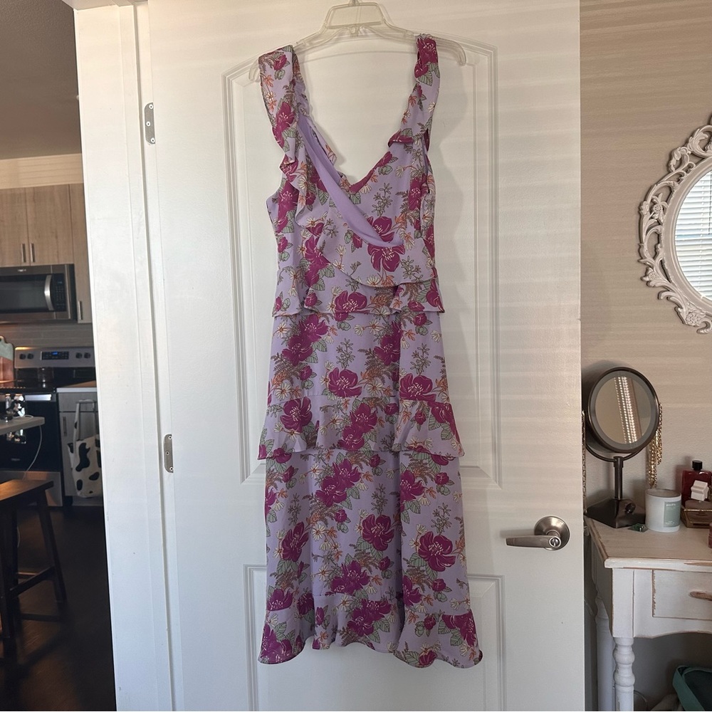 Purple coral midi dress from Lulus, never been worn!